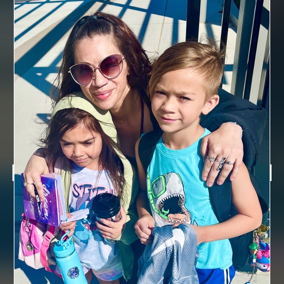 Meet your Posher, Lynn - Picture 6 of 15